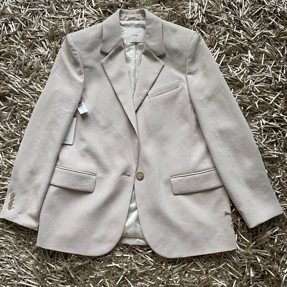 NEW Aritzia Wilfred Nostalgia Blazer in Bone - Picture 4 of 11